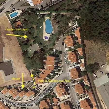 Lovely House With Shared Swimming Pool And Garden エリセイラ