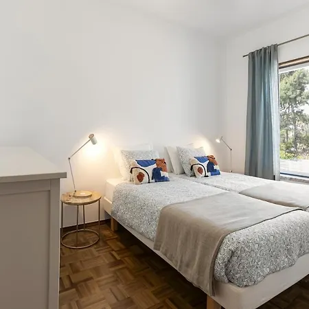 Lovely House With Shared Swimming Pool And Garden 別荘