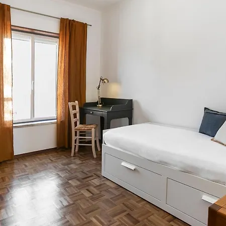 Lovely House With Shared Swimming Pool And Garden 別荘